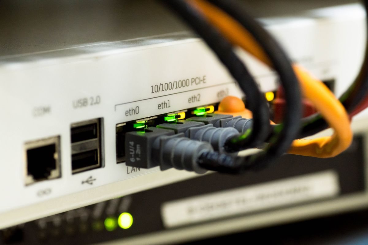 Axlogix AV and HDMI connectivity